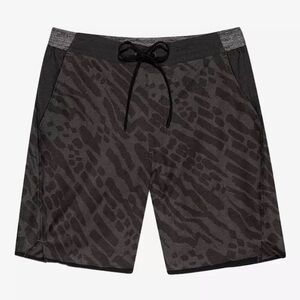 The Hidden Pines 7" Short